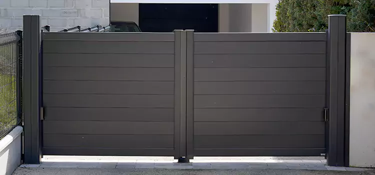 Common Residential Gate Issues We Resolve in Tampa, FL